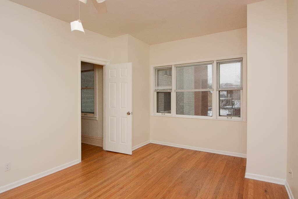 Building Photo - 3426 N Lincoln Ave