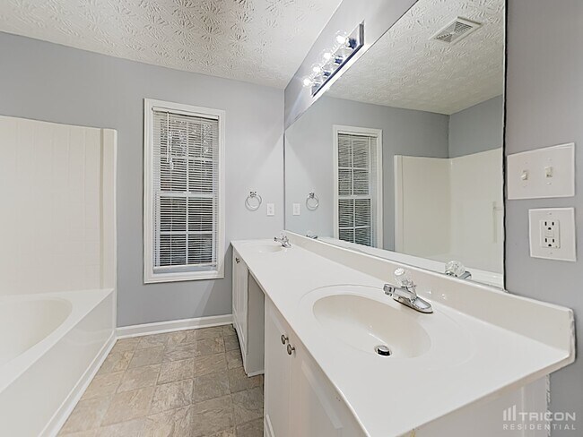 Building Photo - 6693 Evans Trce