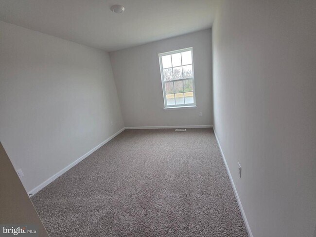 Building Photo - 57 Alexander Wy