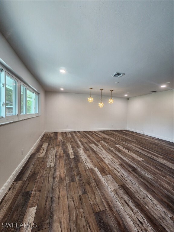 Building Photo - 5930 Spanish Oaks Ln