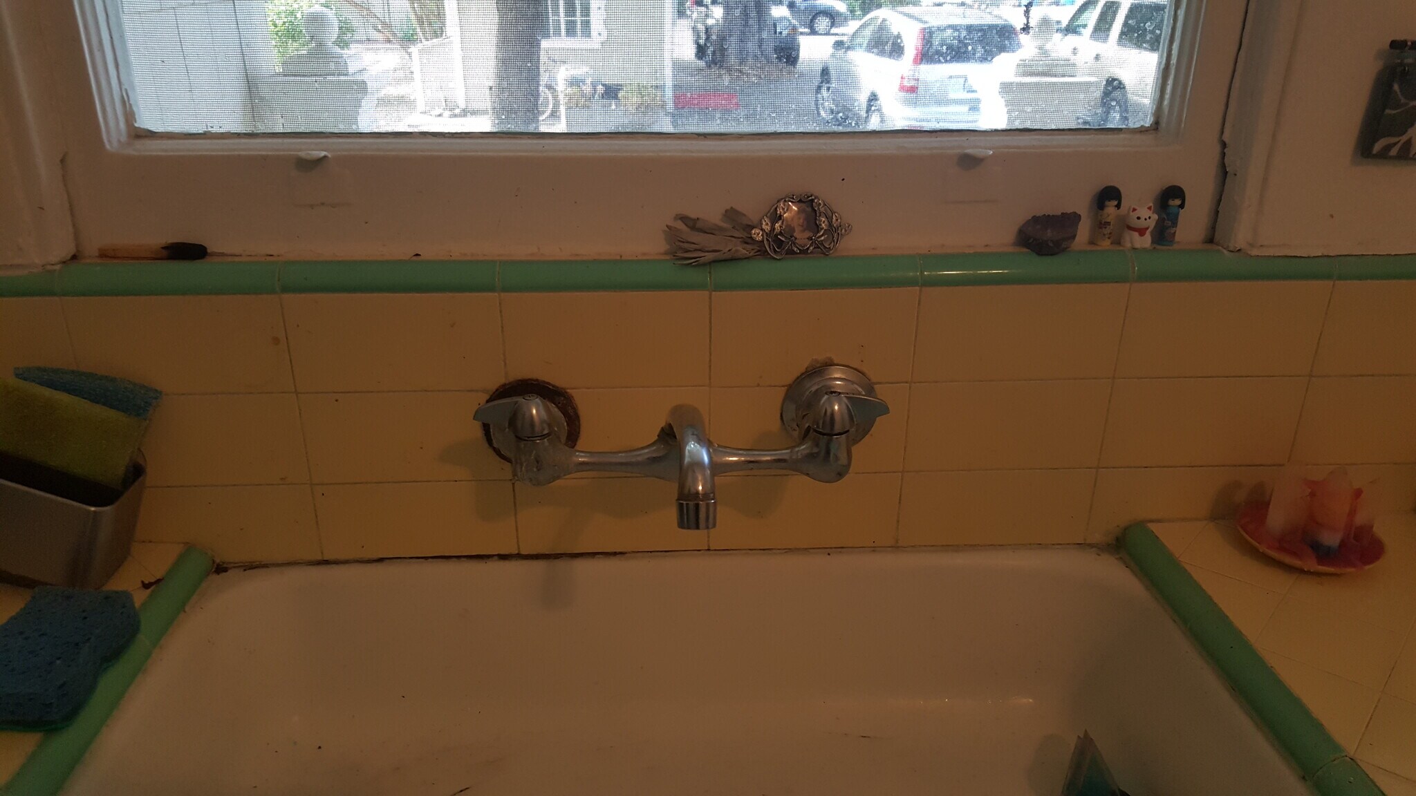 Building Photo - 627 Rose Ave