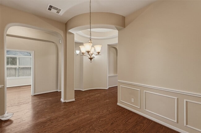 Building Photo - 10906 Angel Lake Dr