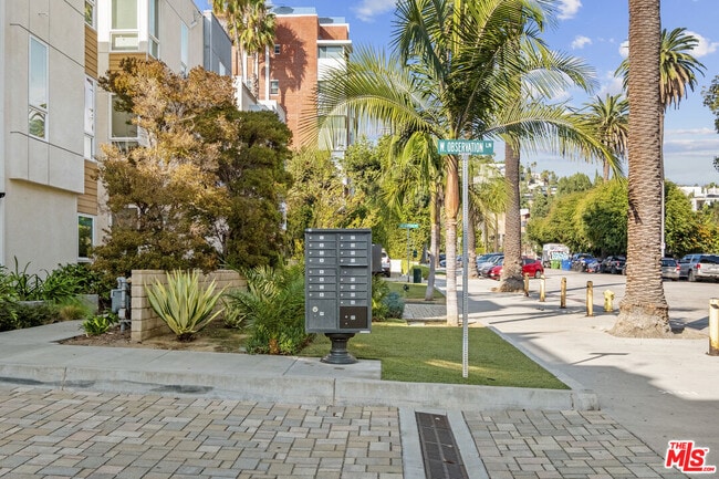 Building Photo - 5637 W Observation Ln