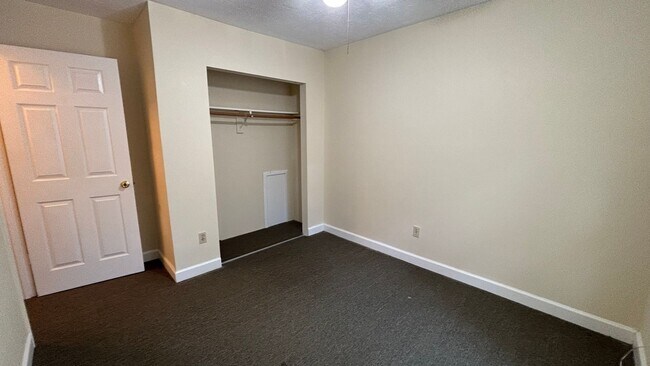 Building Photo - 133 Clover Valley Cir