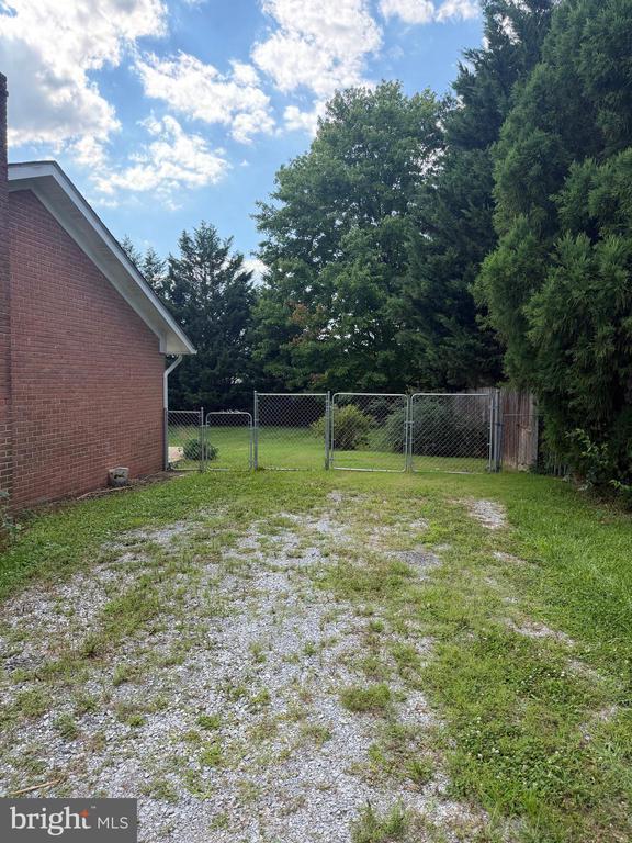 Building Photo - 1160 Tuscawilla Dr