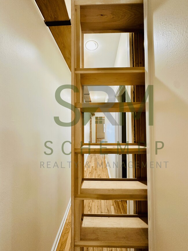 Building Photo - Modern 2BR off Eastern Parkway now available!