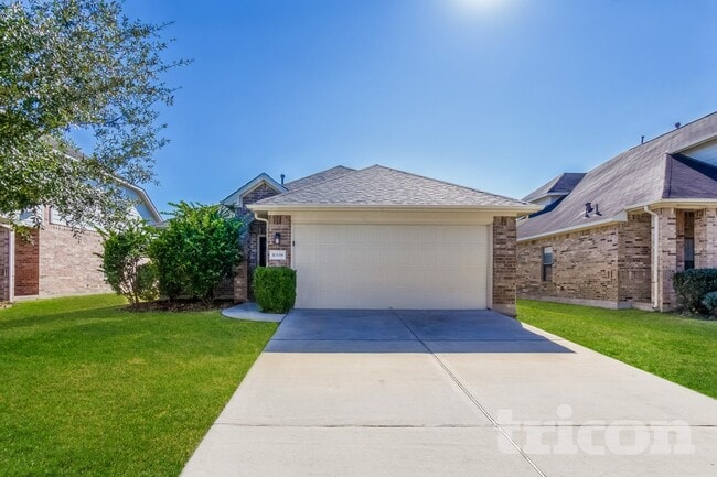 Building Photo - 10338 Whisper Bluff Dr