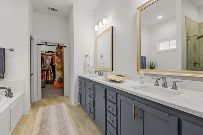 Building Photo - 14238 Haile Way