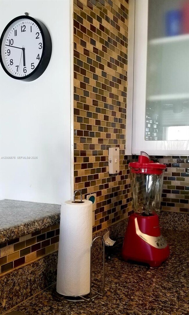 Building Photo - 19901 E Country Club Dr