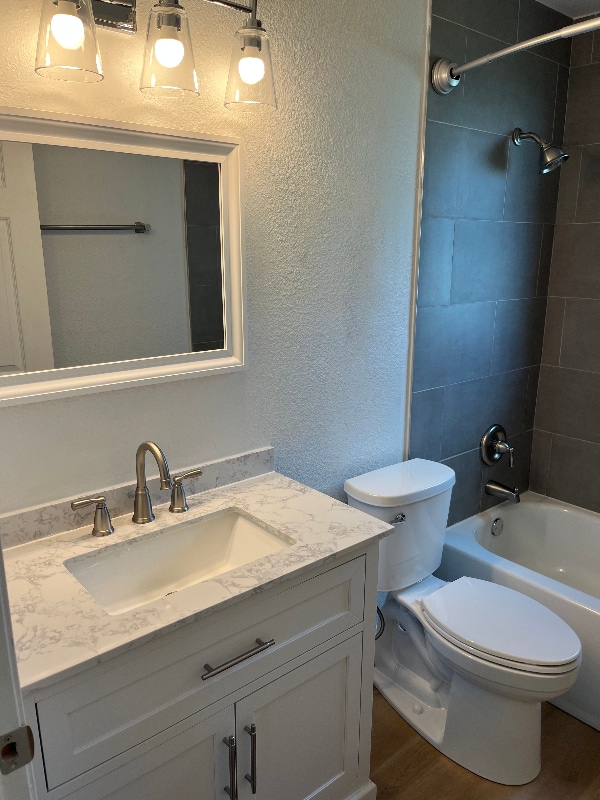 Building Photo - 6250 Cecelia Dr