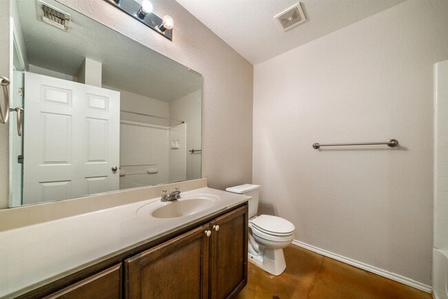 Building Photo - 1237 Jefferson Ave