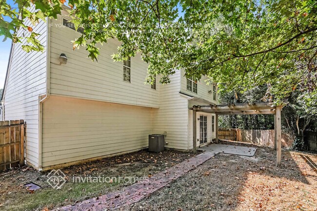 Building Photo - 1725 Stoneoak Cir