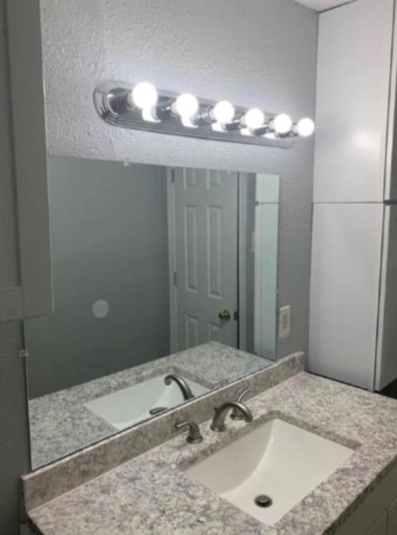 Building Photo - 1011 Hackberry St