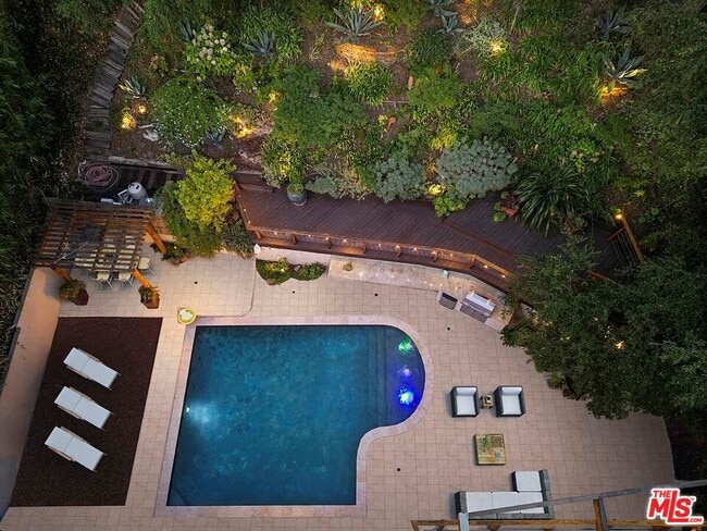 Building Photo - 3600 Mandeville Canyon Rd