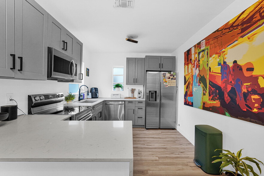 Building Photo - 274 NW 43rd St