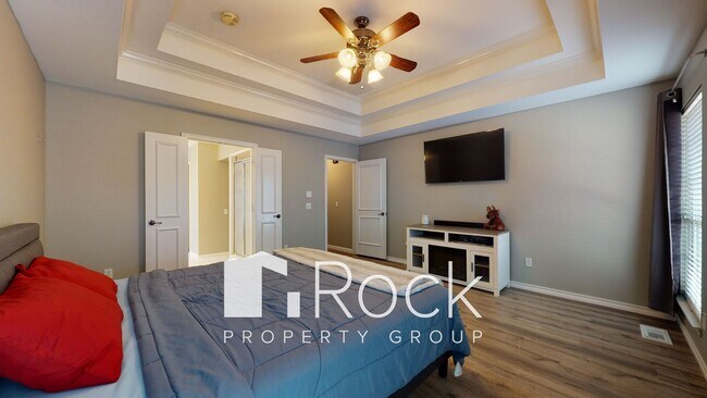 Building Photo - Need space? Take a look at this 4 Bedroom/4.5 Bathroom Home in SW Edmond!