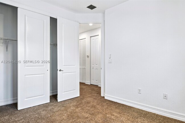 Building Photo - 142 SW 127th Terrace
