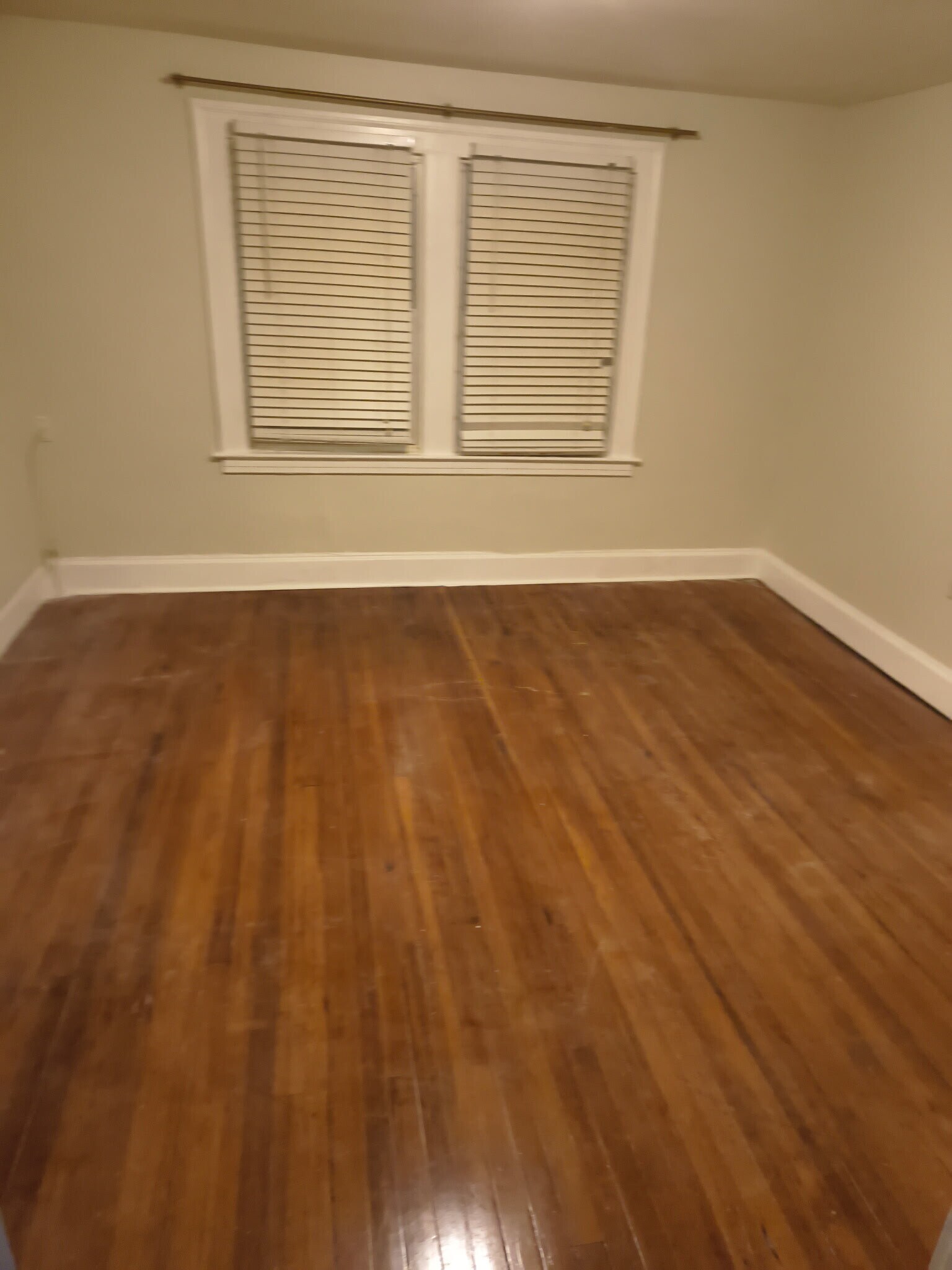 Building Photo - 773 Savin Ave