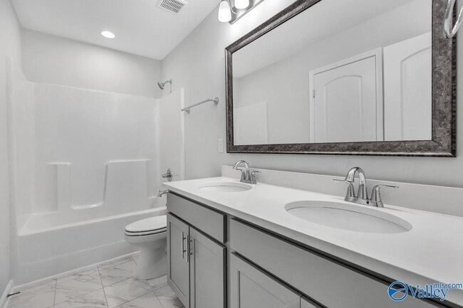 Building Photo - 8023 Bellows Br SW