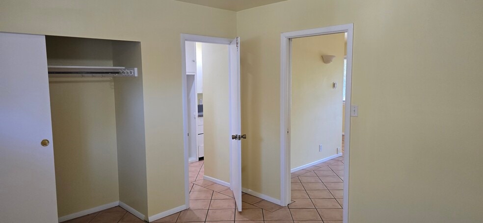 Bedroom - 903 E Laird Ave