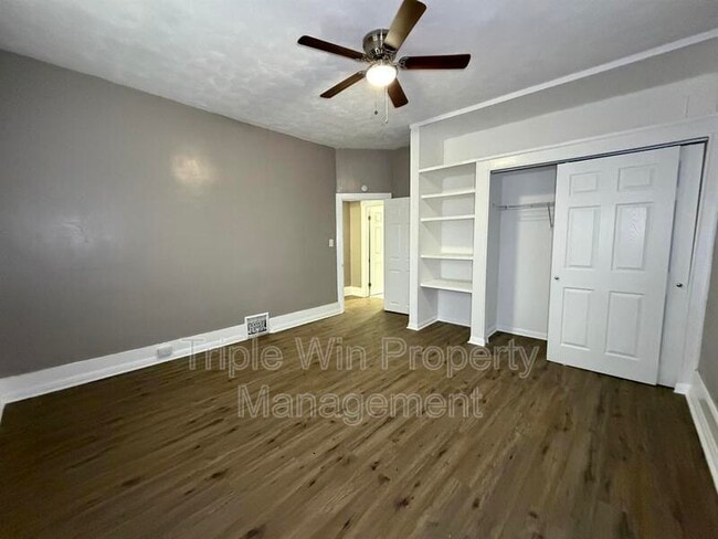 Building Photo - 307 State Hwy 47