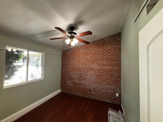 Building Photo - 16315 Rochlen St