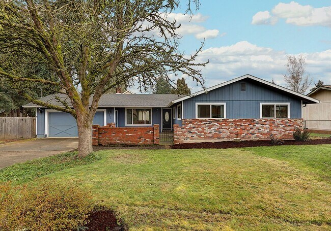Primary Photo - 823 NW 7th Ave