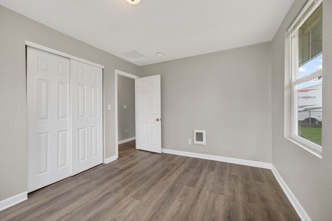 Building Photo - Ryde LLC