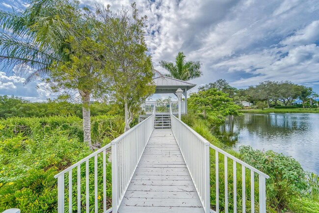 Building Photo - 840 Audubon Dr