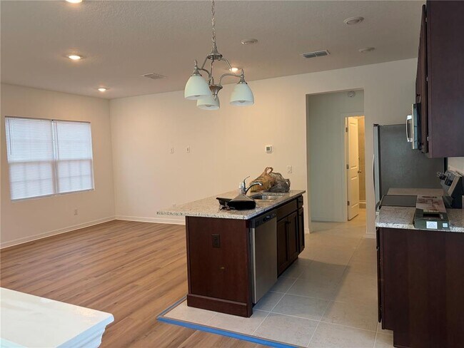 Building Photo - 2984 Embark Trl