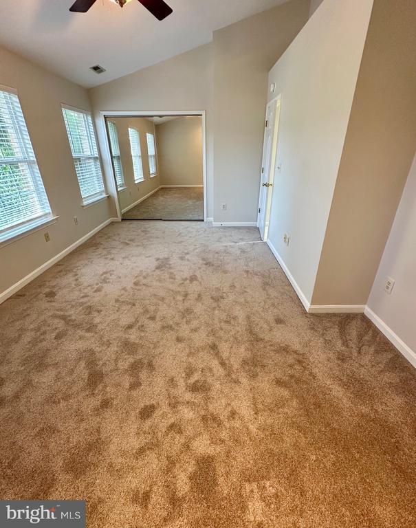 Building Photo - 110 Lakeview Ct
