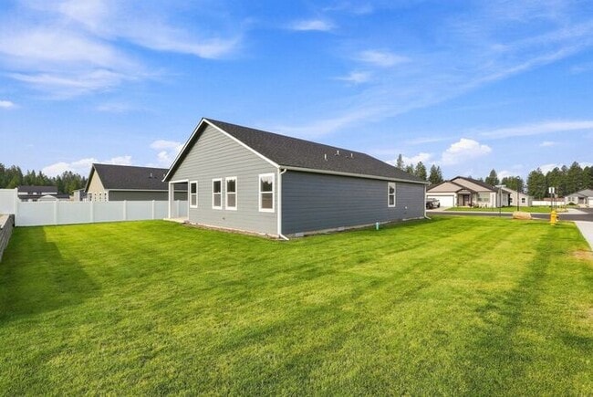 Building Photo - Modern 4-Bedroom Home with a 3-Car Garage & Covered Patio