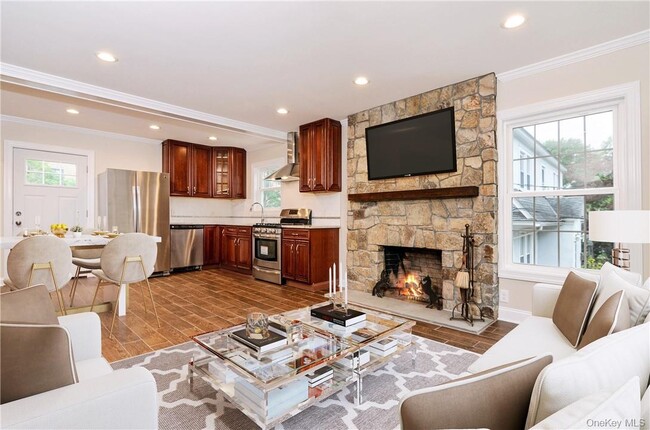 Building Photo - 304 Battle Ave