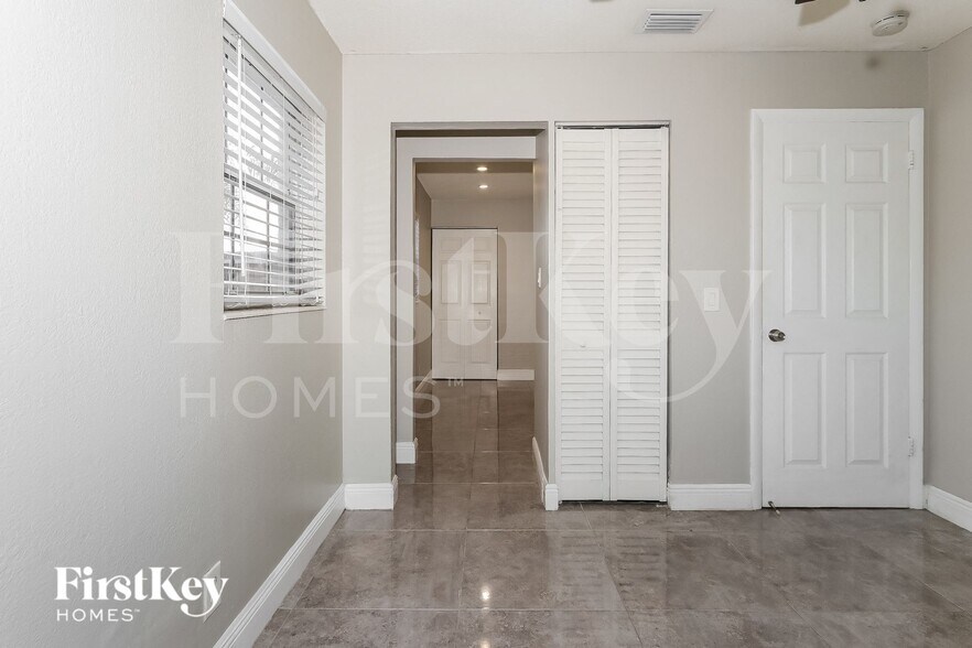 Building Photo - 1357 Drexel Rd