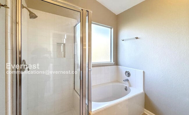 Building Photo - 21303 Bella Flora Ct