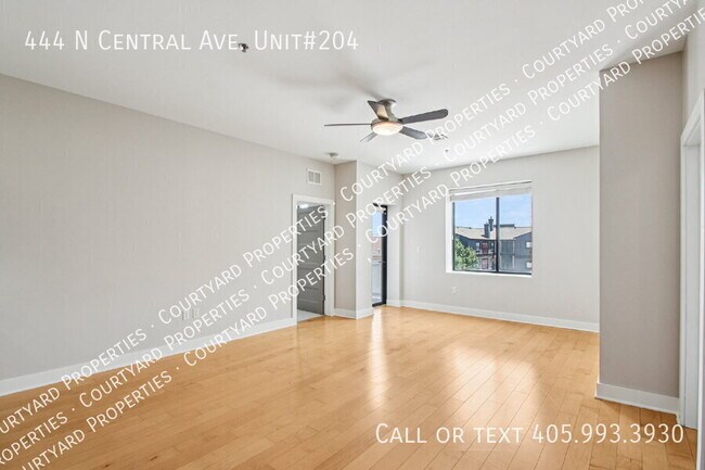 Building Photo - 444 N Central Ave