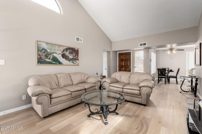 Building Photo - 3407 N Pleasant Dr