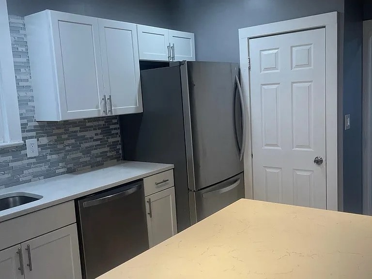 Building Photo - 34 Lincoln Pl