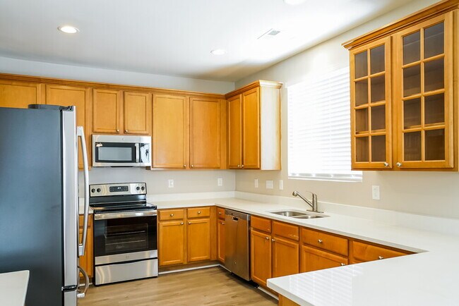 Building Photo - 5200 Tant Cir