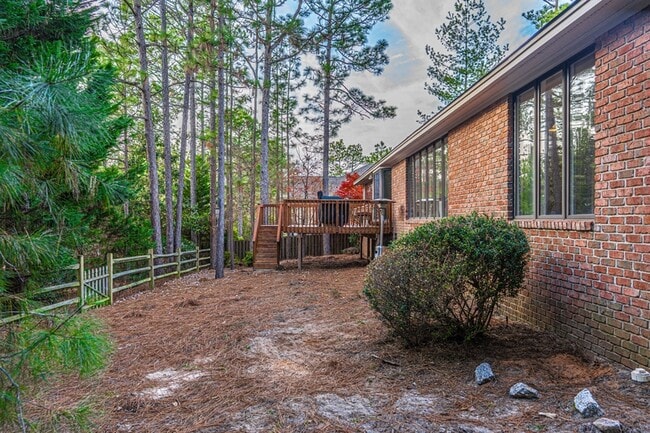 Building Photo - 11 Greenville Ln