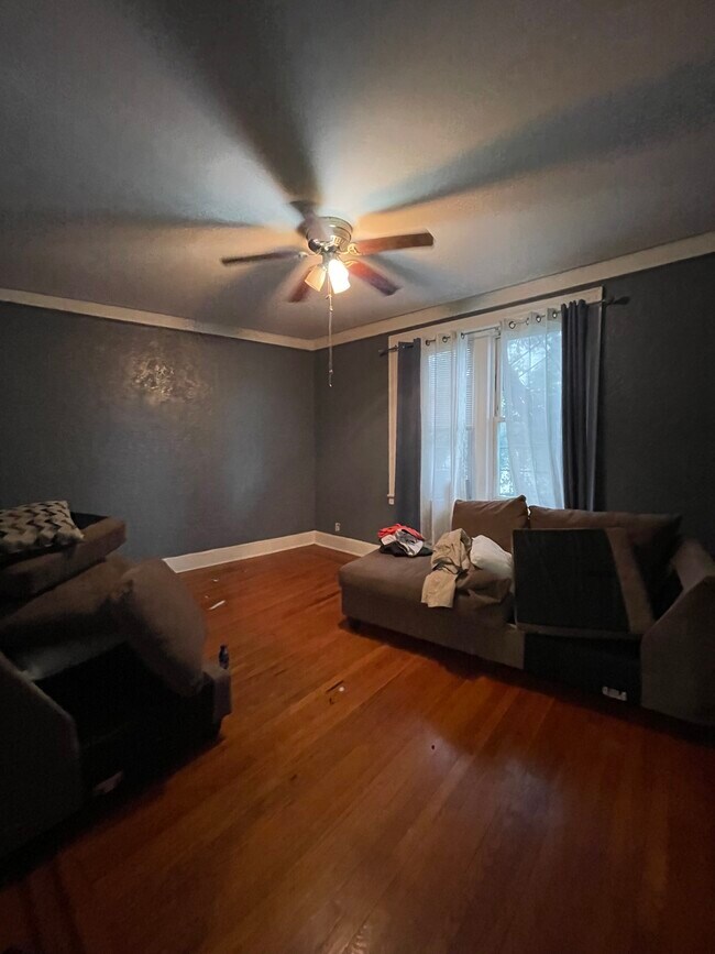 404 Union Ave 303 - 390 Union Ave