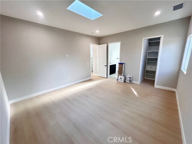 Building Photo - 7404 Hatillo Ave