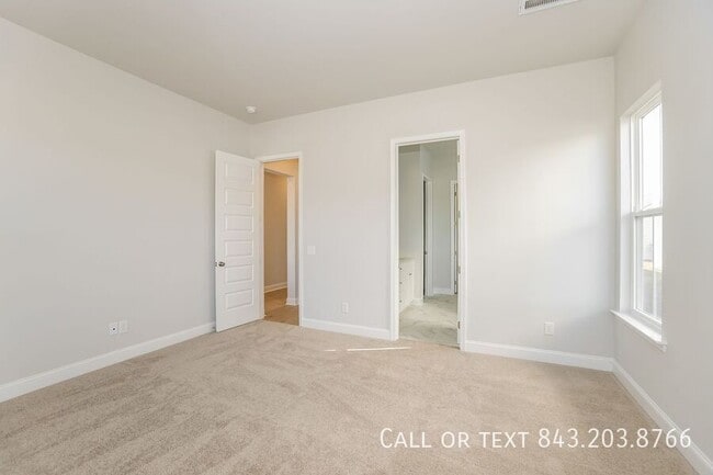 Building Photo - 1004 Yucca St