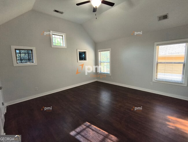 Building Photo - 1778 Maple Walk Cir SW