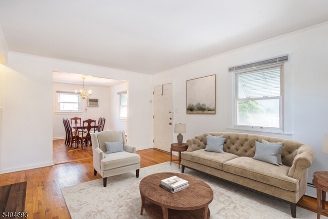 Building Photo - 116 Edison St