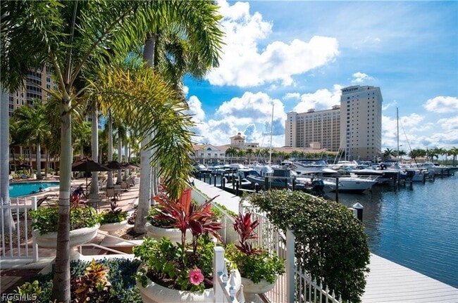 Building Photo - 6061 Silver King Blvd