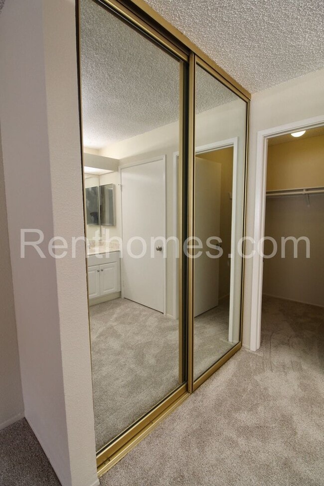 Building Photo - Mission Valley, 6747 Friars Road #132, All Appliances, AC, Fireplace, Community Pool, Spa and Fit...