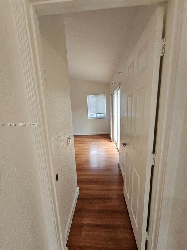 Building Photo - 4279 Greenbriar Ln