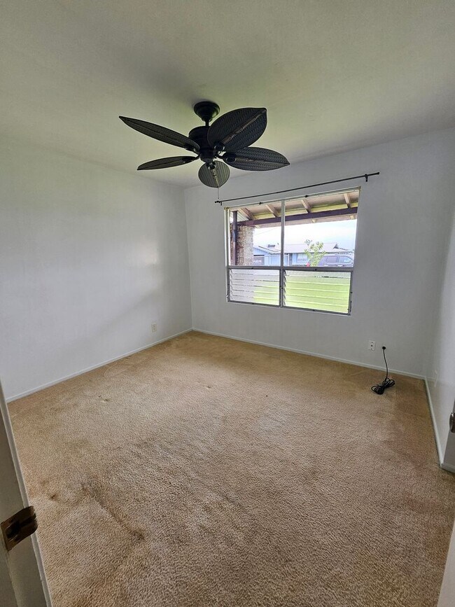 Building Photo - Beautiful 4 Bedroom 2 Bath House