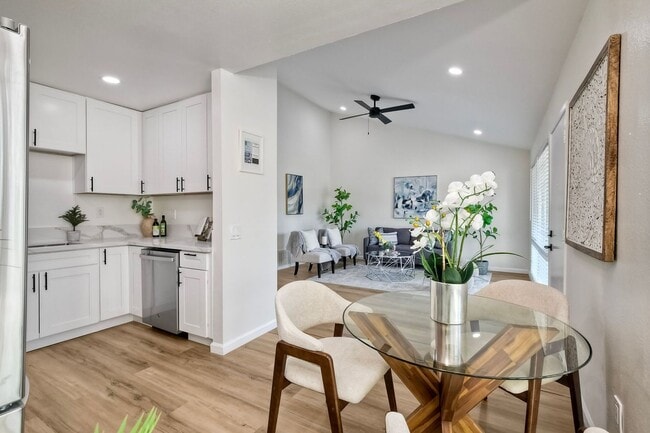 Building Photo - Charming Remodeled 2-Bed / 1.5-Bath Condo ...